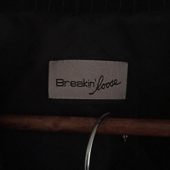 🔆SOLD🔆
“Breakin’ loose”2 piece suit Black/purple accent - Picture 5 of 5